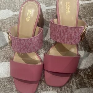 Michael Kors NWT summer mid leather sandal rose 8.5M